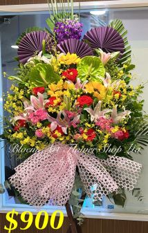 Mixed Flower Arrangement - A Standard CODE 21791
